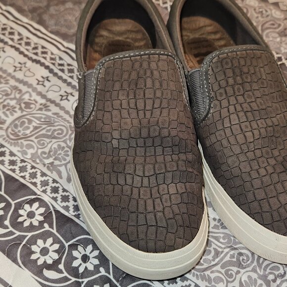 Sperry Women's Crest Slip-on Sneaker 7.5 - Picture 2 of 8